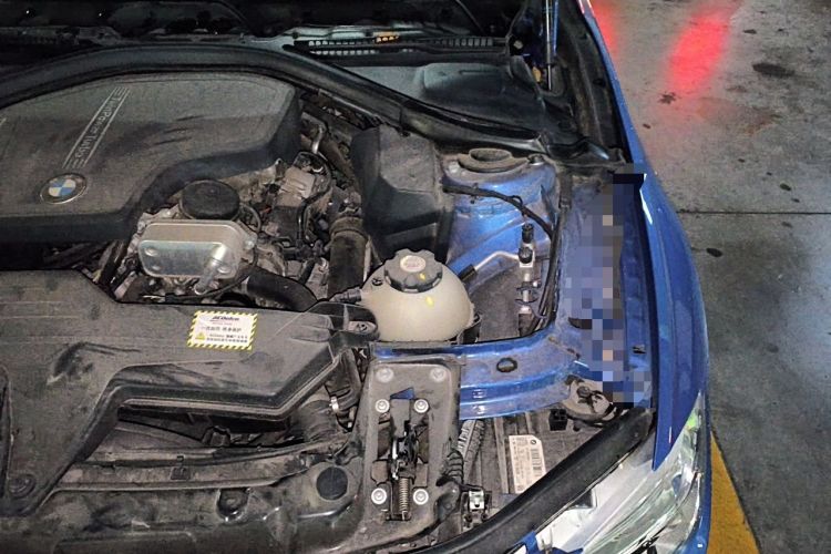 Used BMW 3 Series 2016 320i M Sport Engine Bay Left