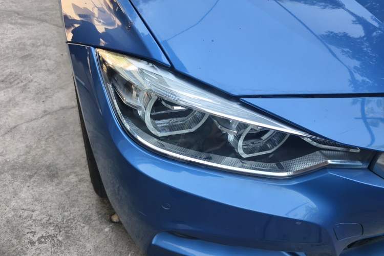 Used BMW 3 Series 2016 320i M Sport Exterior 6