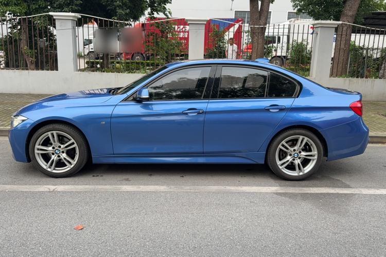 Used BMW 3 Series 2016 320i M Sport Exterior 6