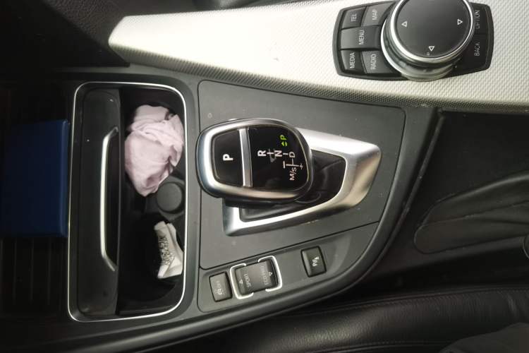 Used BMW 3 Series 2016 328i M Sport Gear Lever