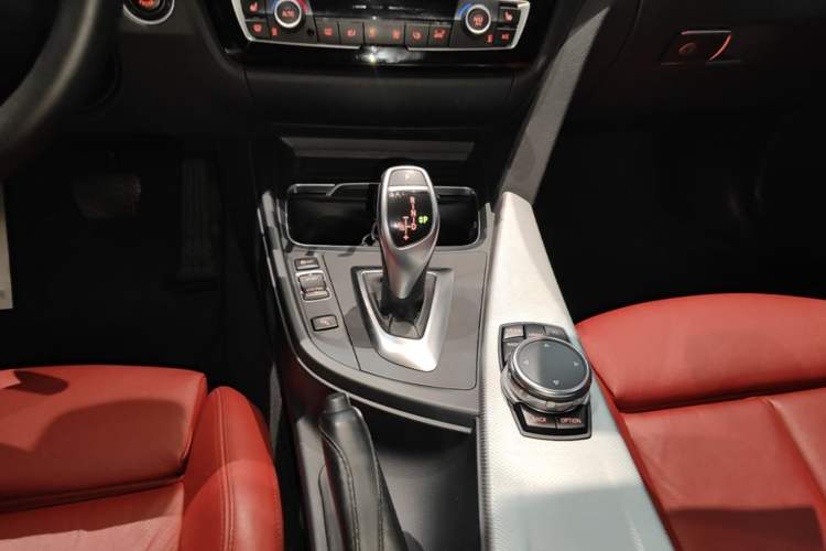 Used BMW 3 Series 2016 328i xDrive M Sport Edition Gear Lever