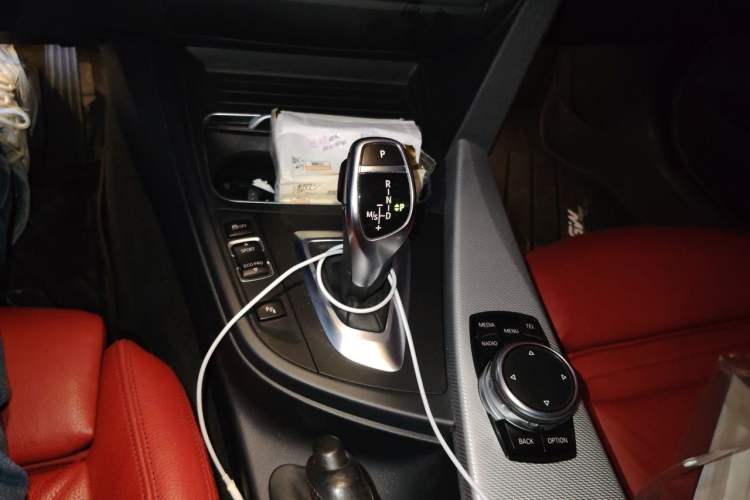 Used BMW 3 Series 2016 328i M Sport Gear Lever