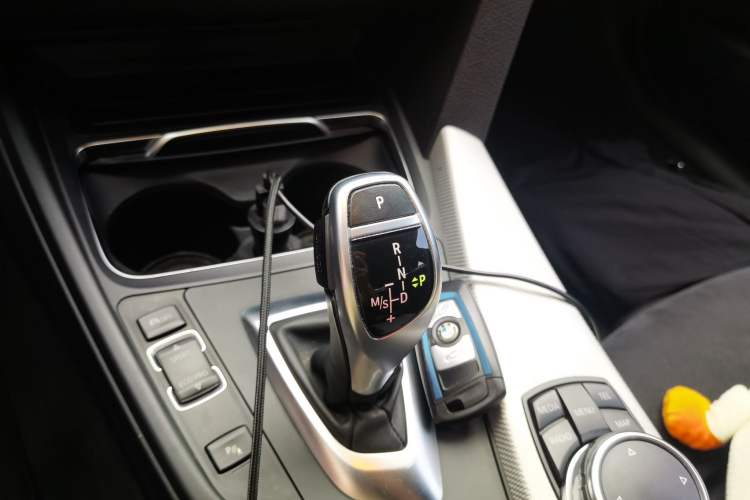Used BMW 3 Series 2016 320i M Sport Gear Lever