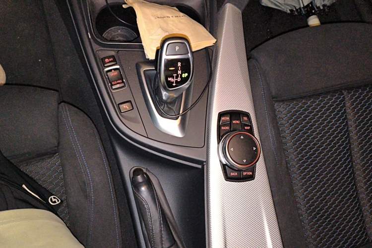 Used BMW 3 Series 2016 320i M Sport Gear Lever