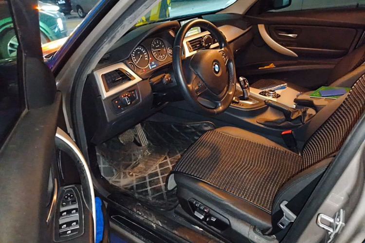 Used BMW 3 Series 2016 320i Fashion Model Left Front Seat