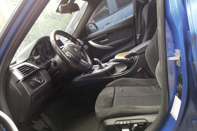 Used BMW 3 Series 2016 320i M Sport Left Front Seat
