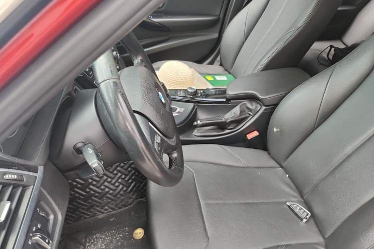 Used BMW 3 Series 2016 316i Fashion Model Left Front Seat
