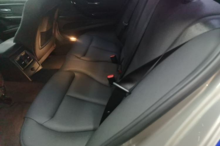Used BMW 3 Series 2016 320Li Fashion Model Left Rear Seat