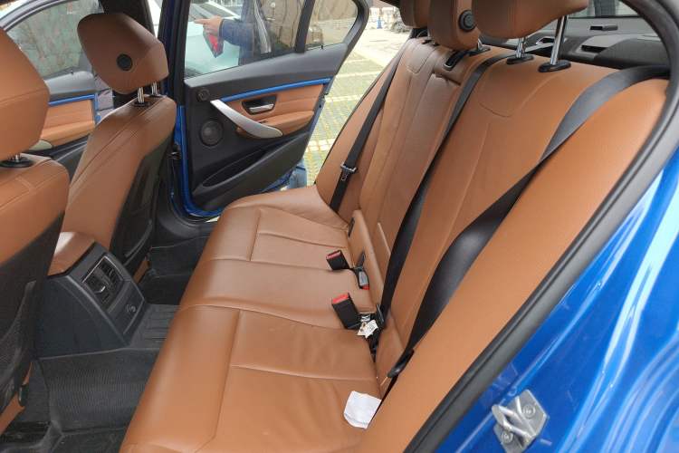 Used BMW 3 Series 2016 328i M Sport Left Rear Seat