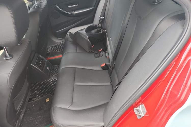 Used BMW 3 Series 2016 316i Fashion Model Left Rear Seat