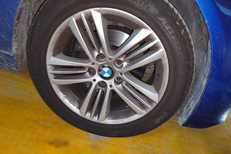 Used BMW 3 Series 2016 320i Fashion Model Right Front Wheel Hub