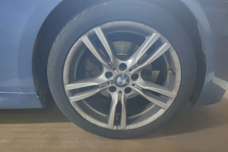 Used BMW 3 Series 2016 320i M Sport Right Front Wheel Hub