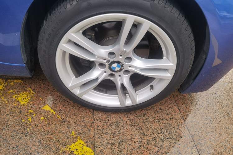 Used BMW 3 Series 2016 320i M Sport Right Front Wheel Hub