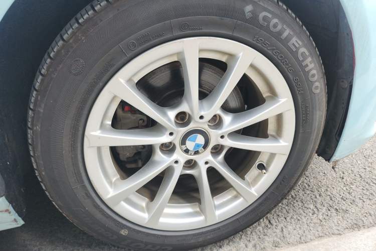 Used BMW 3 Series 2016 316i Fashion Model Right Front Wheel Hub