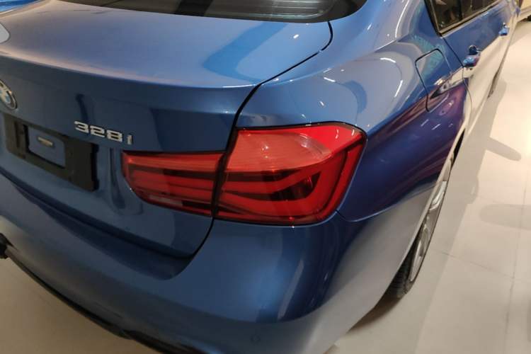 Used BMW 3 Series 2016 328i xDrive M Sport Edition Right Rear Taillight