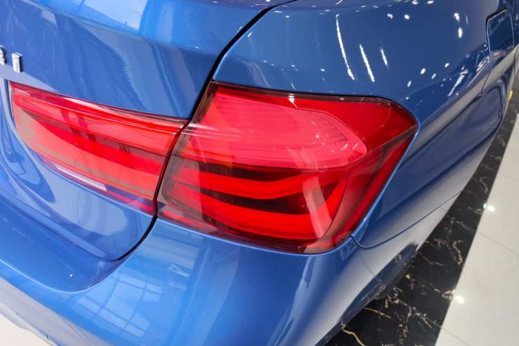 Used BMW 3 Series 2016 328i M Sport Right Rear Taillight
