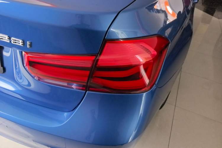 Used BMW 3 Series 2016 328i M Sport Right Rear Taillight