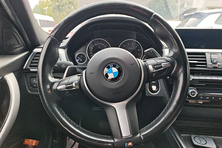 Used BMW 3 Series 2016 328i xDrive M Sport Edition Steering Wheel