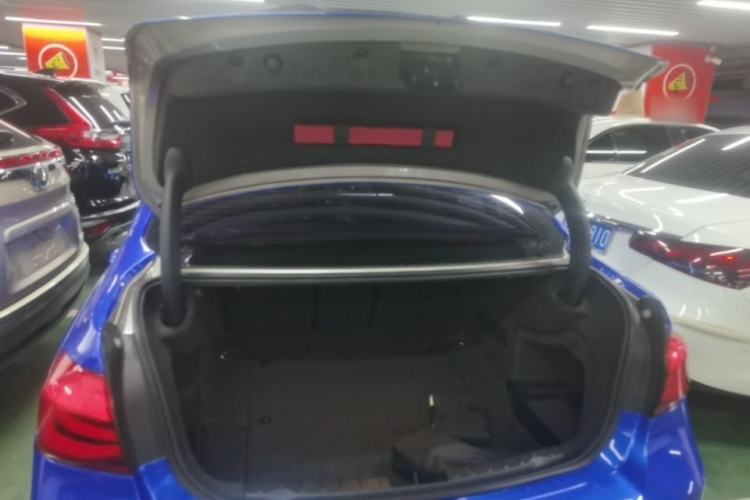 Used BMW 3 Series 2016 320Li Fashion Model Trunk