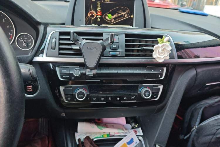 Used BMW 3 Series 2016 320Li Ambition Model Audio And AC Panel