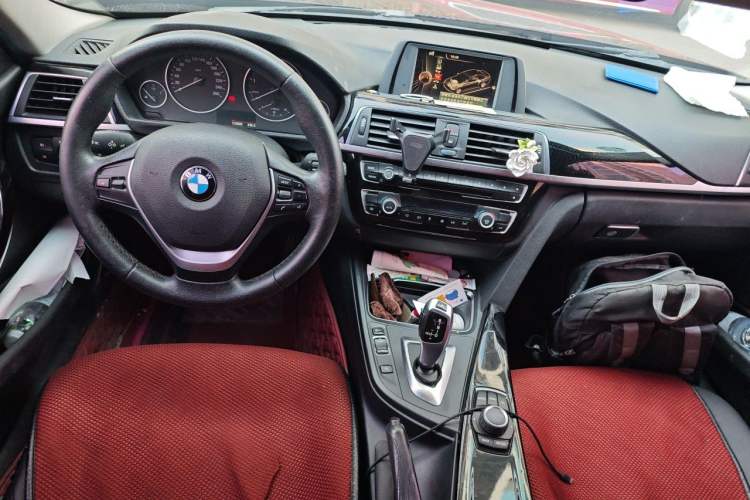 Used BMW 3 Series 2016 320Li Ambition Model Center Console
