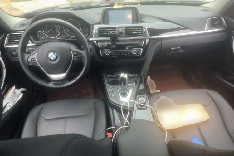 Used BMW 3 Series 2016 320Li Ambition Model Center Console