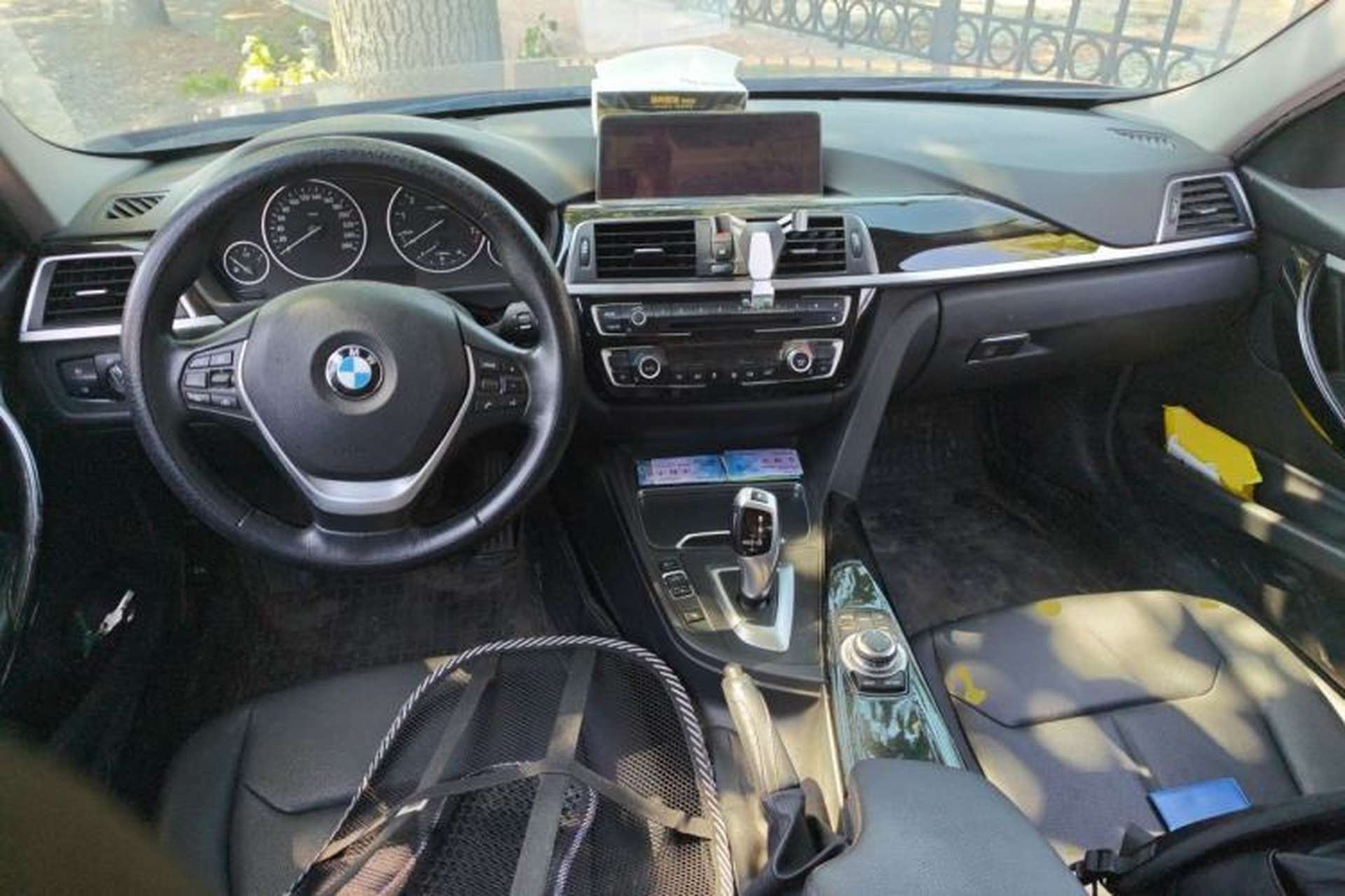 Used BMW 3 Series 2016 320Li Fashion Model Center Console
