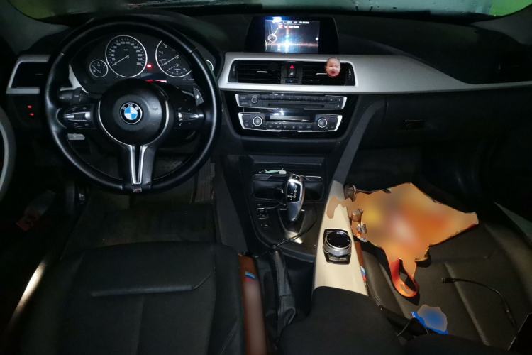 Used BMW 3 Series 2016 320Li Fashion Model Center Console