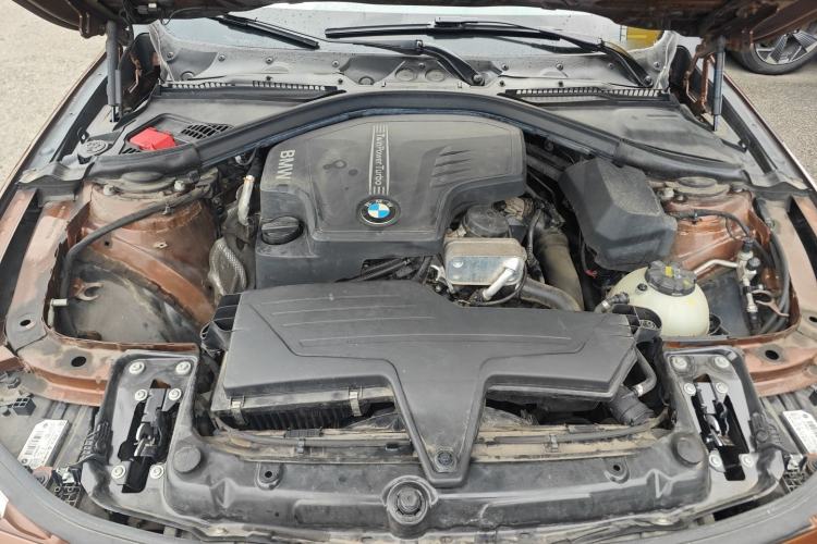 Used BMW 3 Series 2016 320Li Fashion Model Engine Bay