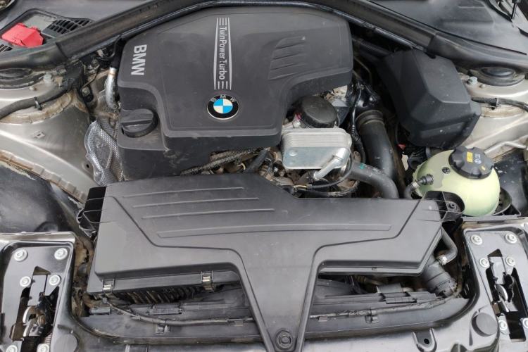 Used BMW 3 Series 2016 320Li Ambition Model Engine Bay