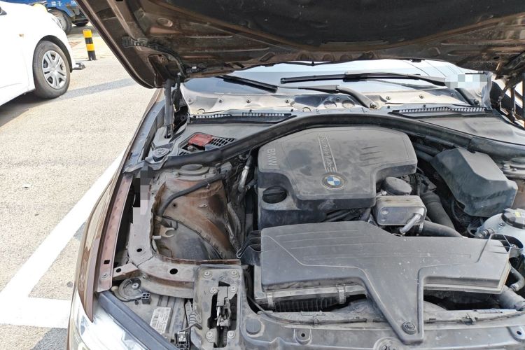 Used BMW 3 Series 2016 320Li Ambition Model Engine Bay Right
