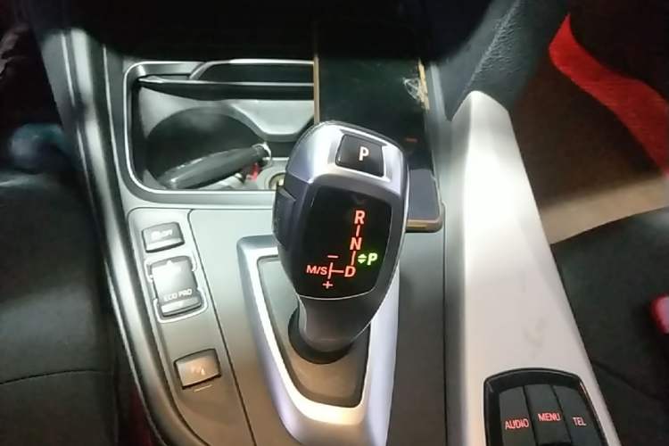 Used BMW 3 Series 2016 320Li Ambition Model Gear Lever