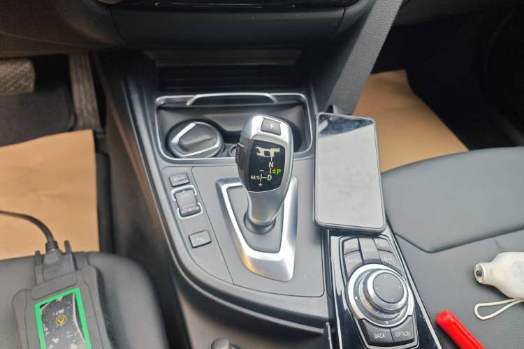 Used BMW 3 Series 2016 320Li Fashion Model Gear Lever