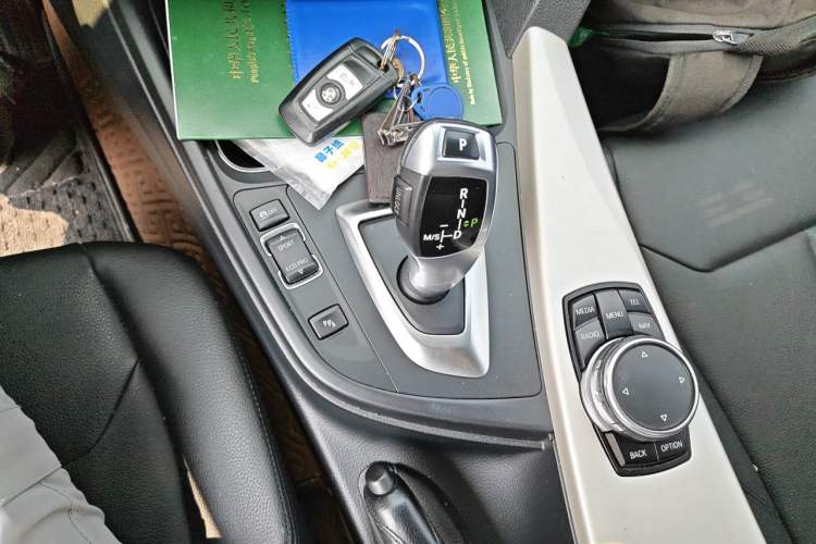 Used BMW 3 Series 2016 320Li Ambition Model Gear Lever