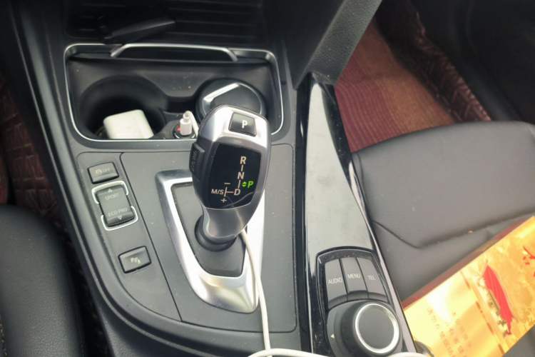 Used BMW 3 Series 2016 320Li Ambition Model Gear Lever