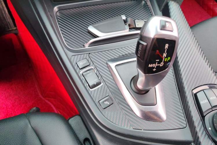 Used BMW 3 Series 2016 320Li Ambition Model Gear Lever