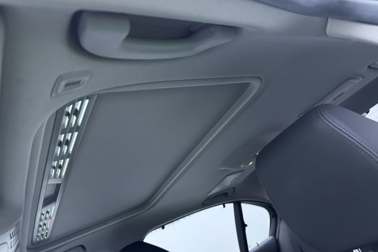 Used BMW 3 Series 2016 320Li Fashion Model Headliner