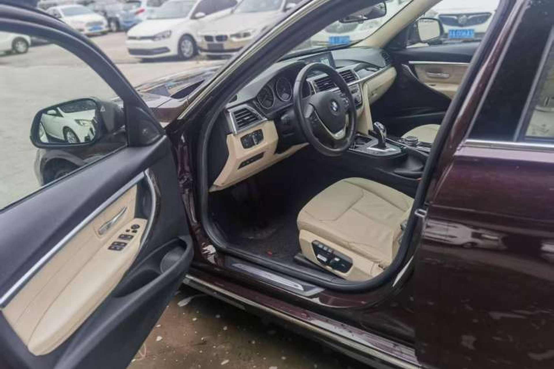 Used BMW 3 Series 2016 335Li Luxury Design Package Interior 2