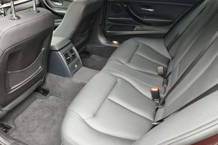 Used BMW 3 Series 2016 320Li Fashion Model Interior 4