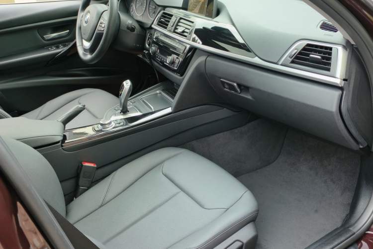 Used BMW 3 Series 2016 320Li Fashion Model Interior 5