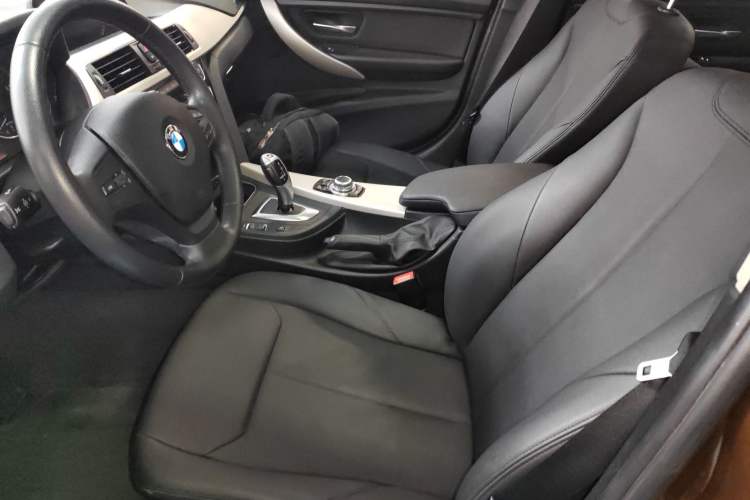 Used BMW 3 Series 2016 320Li Fashion Model Left Front Seat