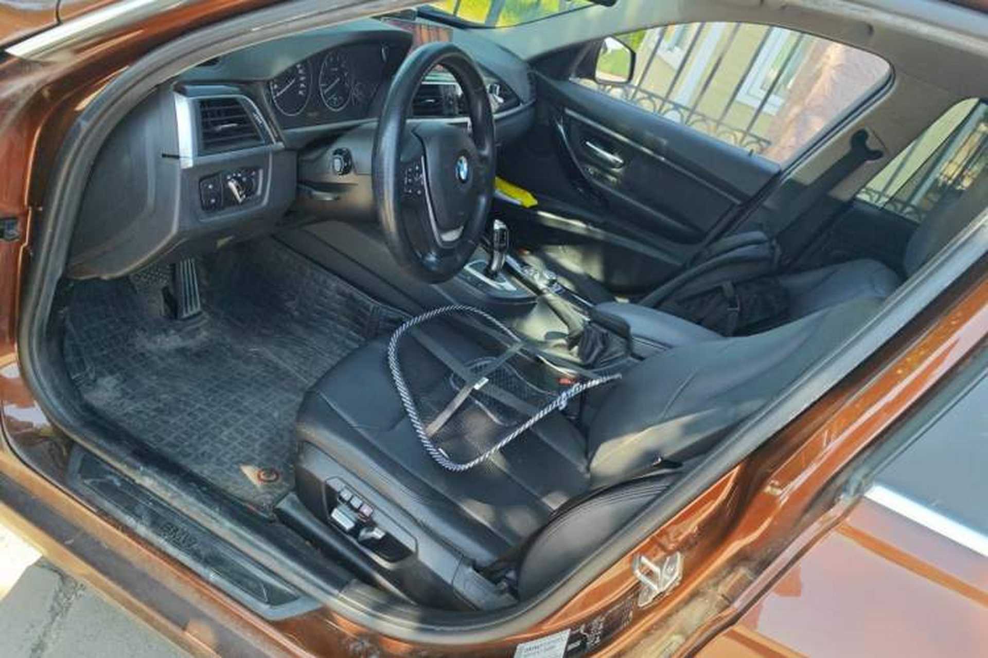 Used BMW 3 Series 2016 320Li Fashion Model Left Front Seat