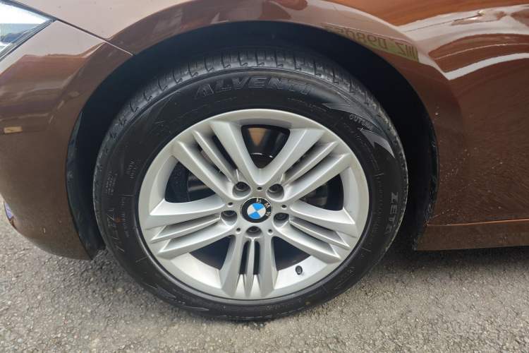 Used BMW 3 Series 2016 320Li Fashion Model Left Front Wheel Hub
