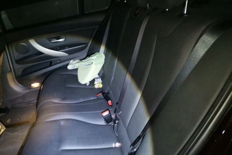 Used BMW 3 Series 2016 320Li Fashion Model Left Rear Seat
