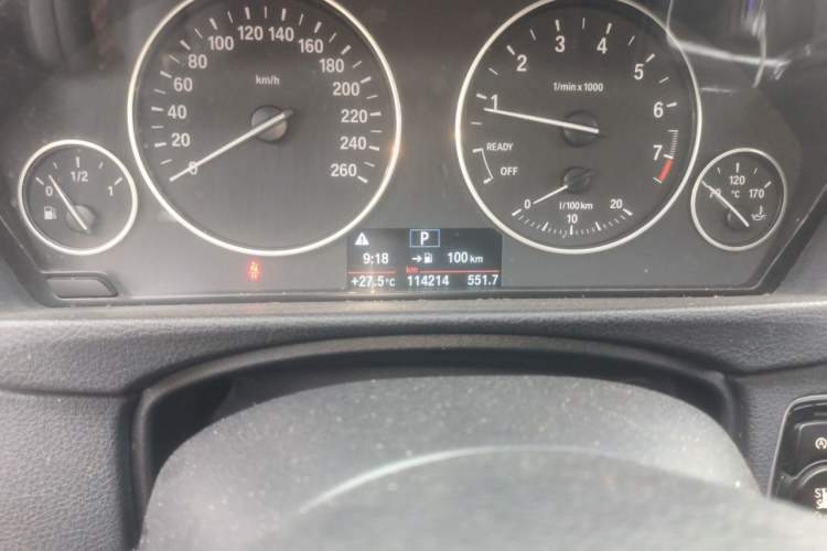 Used BMW 3 Series 2016 320Li Ambition Model Odometer Close Up