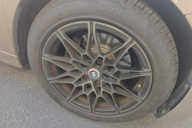 Used BMW 3 Series 2016 320Li Fashion Model Right Front Wheel Hub