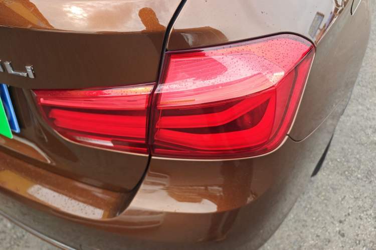 Used BMW 3 Series 2016 320Li Fashion Model Right Rear Taillight