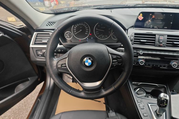 Used BMW 3 Series 2016 320Li Fashion Model Steering Wheel