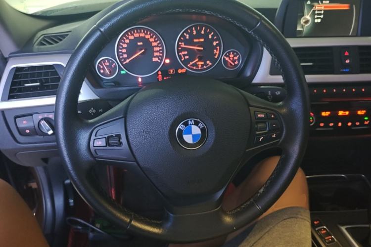 Used BMW 3 Series 2016 320Li Ambition Model Steering Wheel