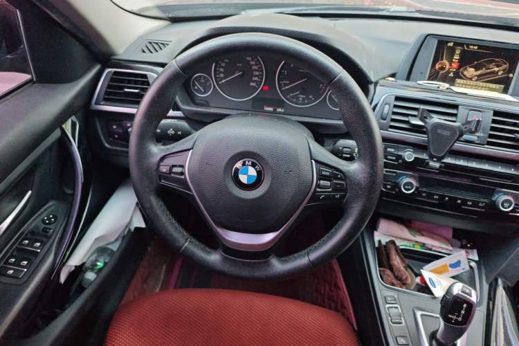 Used BMW 3 Series 2016 320Li Ambition Model Steering Wheel